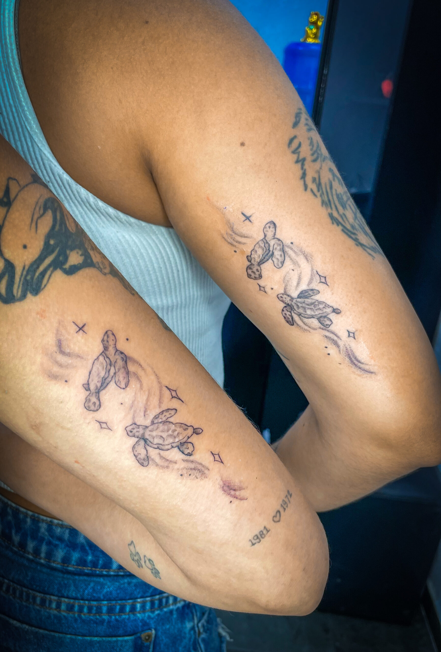 tatuagem de duas tartarugas